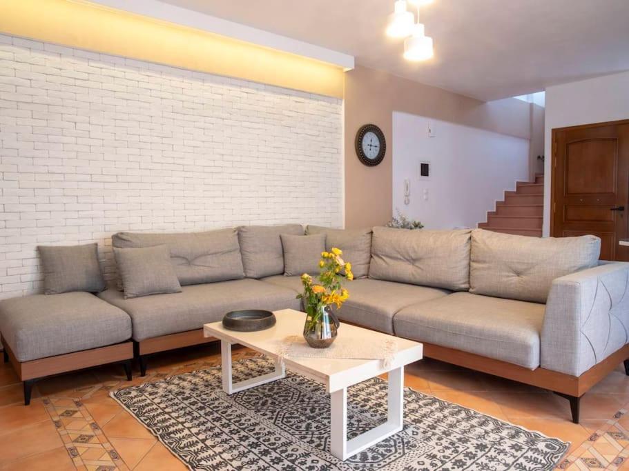 Апартаменты Helen'S House Иерапетра Экстерьер фото